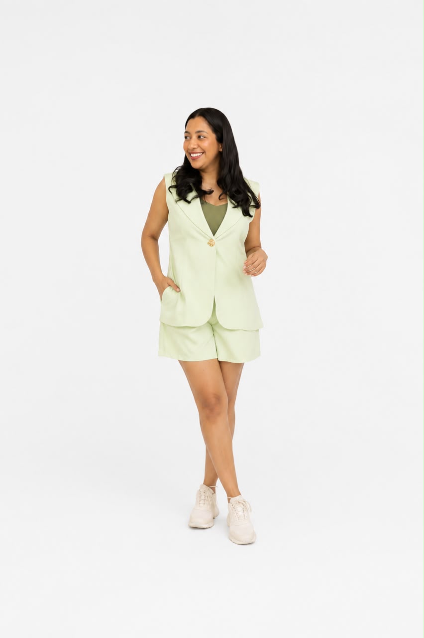 Conjunto colete e short c/botão