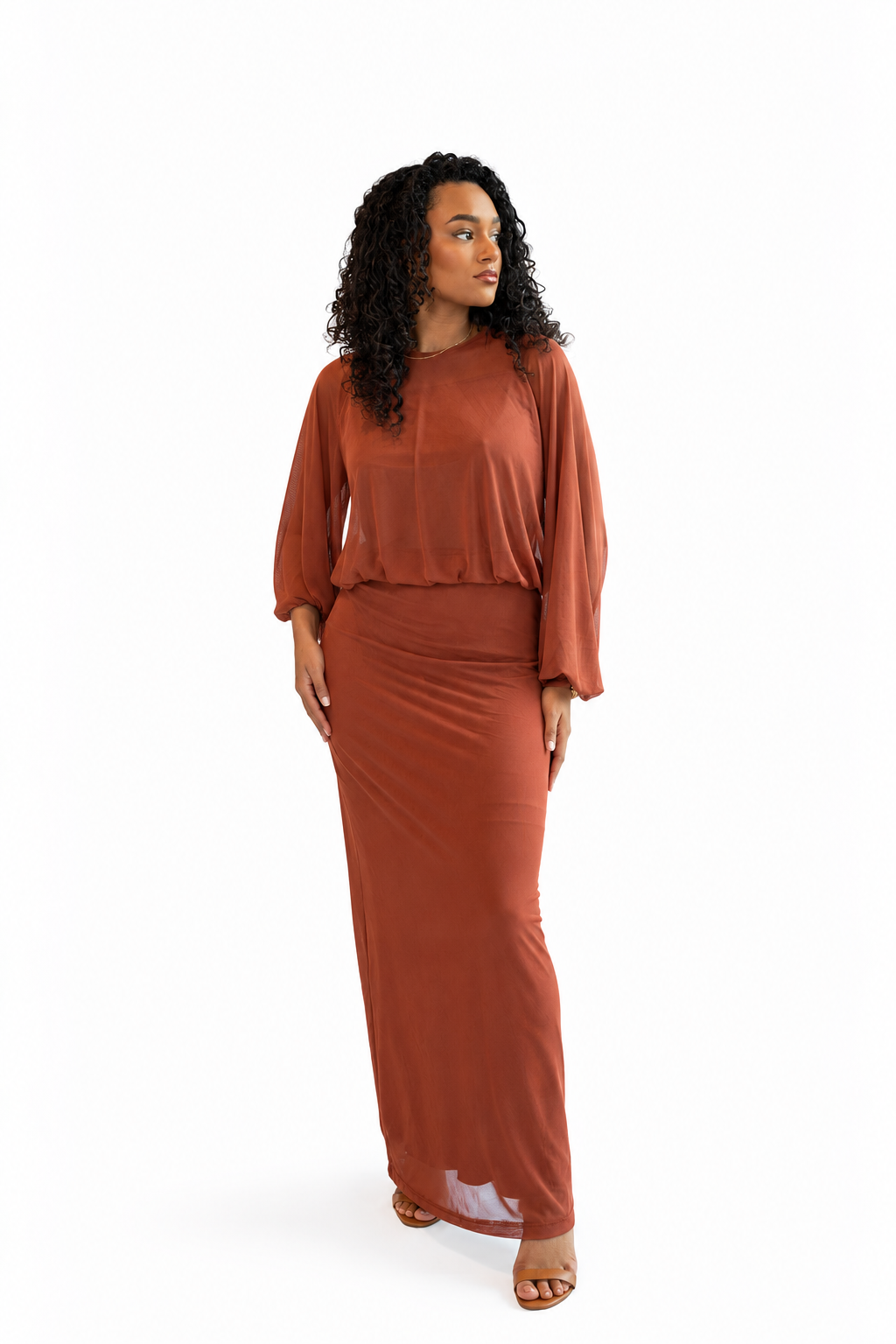 vestido longo em tule