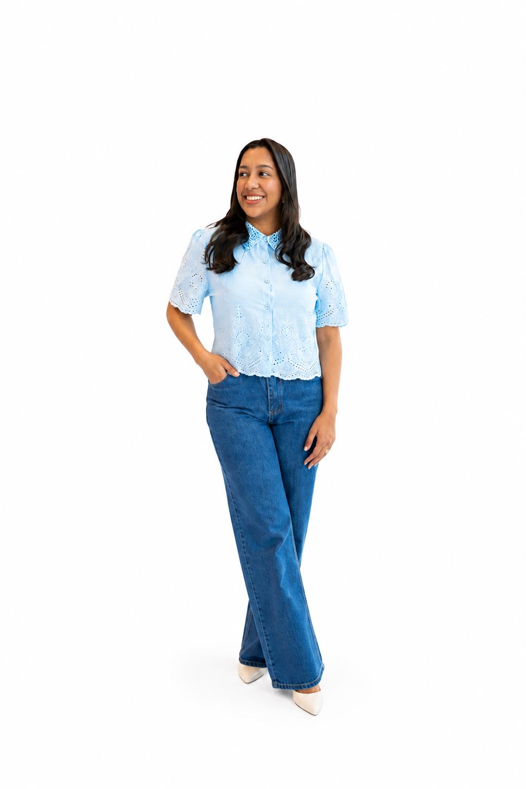 Blusa em laise c/ gola trabalhada