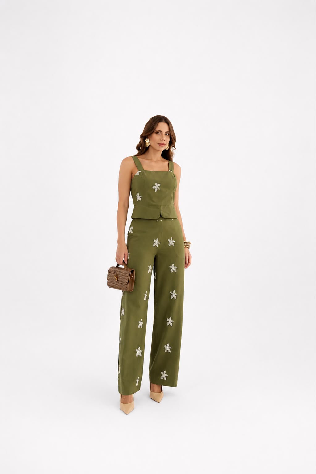 Conjuntos Alfaiataria Top e Calça Pantalona C/ Bordados Florais